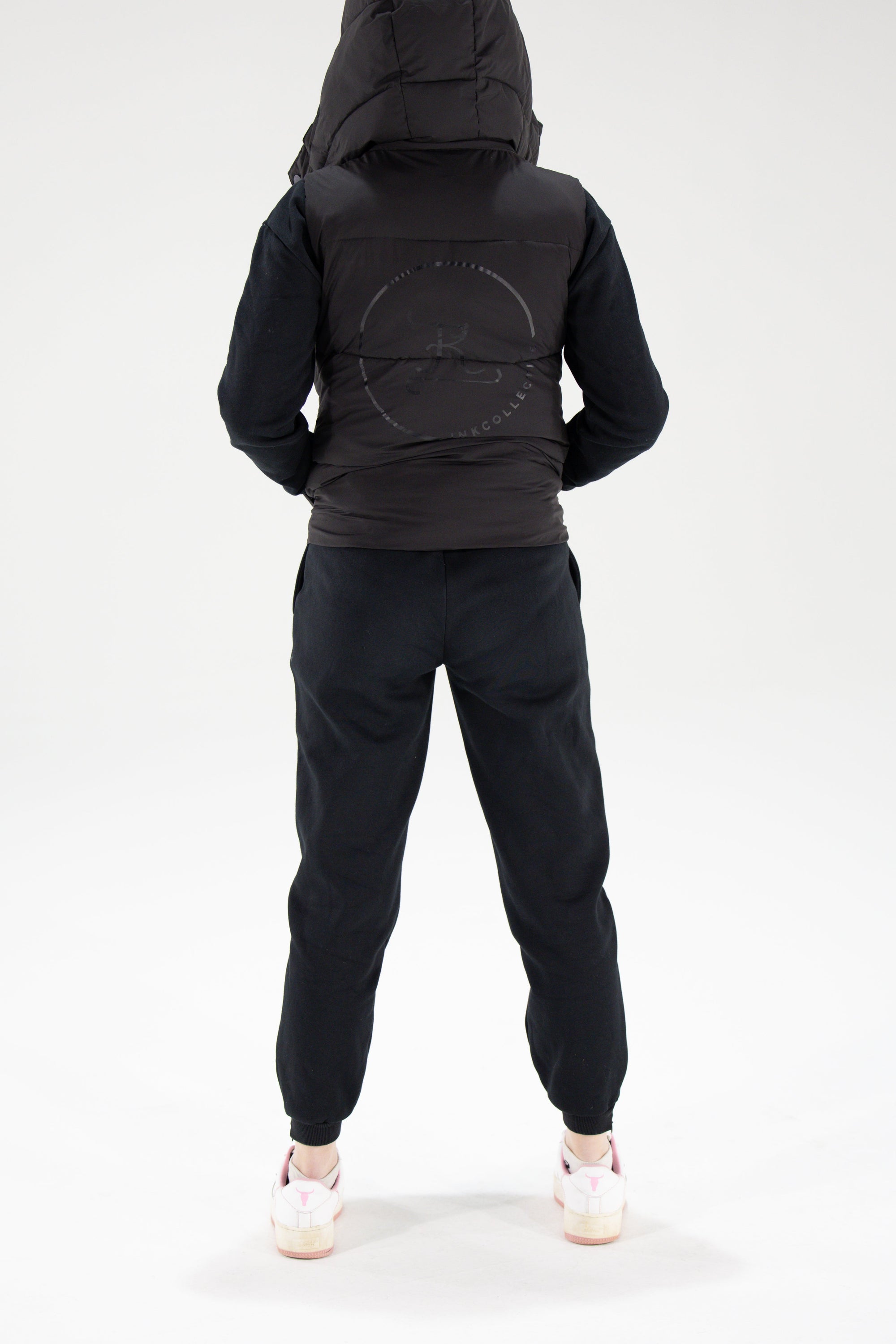 Classic Trackpant-Black