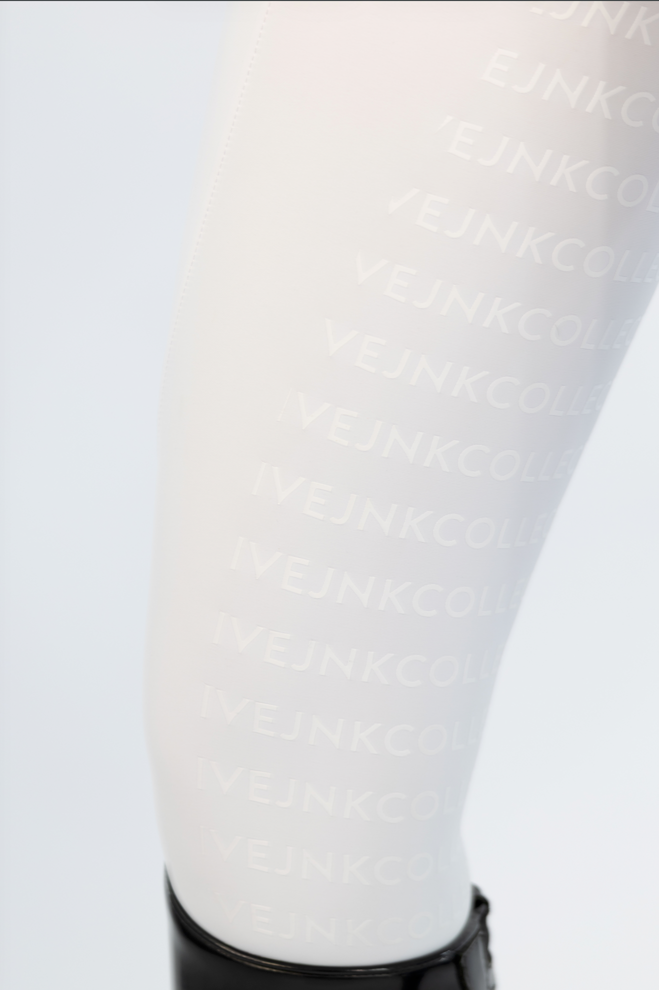 Competition Hybrid Tights- Snow White